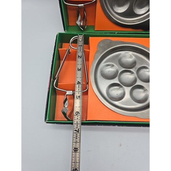 MCM Escargot Serving 2 sets of 3 pc set Stainless Steel Plate, Tongs, Fork Boxed - Picture 5 of 12